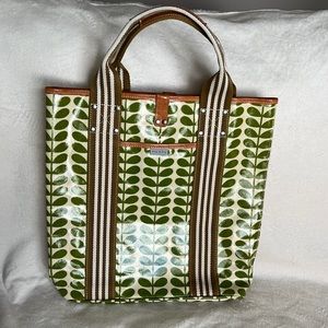 Orla Kiely Bag Tote is made with a coated canvas in its iconic multi stem print.